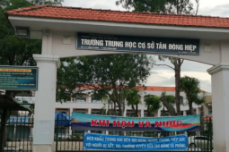 Phụ huynh lớp 7 ở TP HCM than phiền "nếu con không học kỹ năng thì 15 giờ phải đón về"