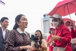 Con gái ông Thaksin tiết lộ nhiệm vụ bất ngờ của cựu thủ tướng trong...
