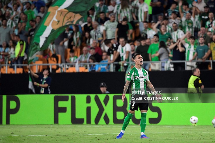 Antony "giải cứu" Real Betis: Kiến tạo, ghi bàn gỡ hòa khiến fan phát cuồng - 4