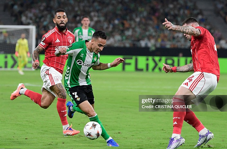 Antony thăng hoa, tìm lại chính mình trong màu áo Real Betis