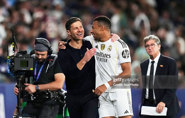 Hiệu suất ghi bàn của Mbappe sánh ngang Ronaldo trong giai đoạn đầu của HLV Xabi Alonso