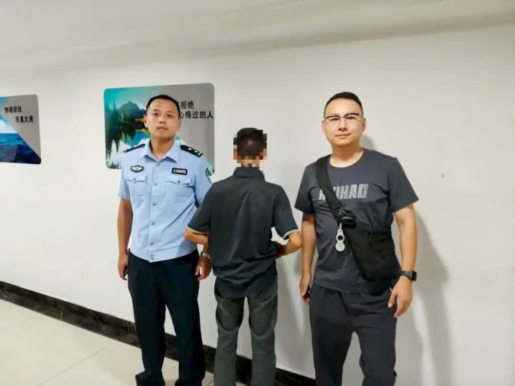 U40 giả gái đi trộm rau, thu lời bất chính tiền triệu - 2