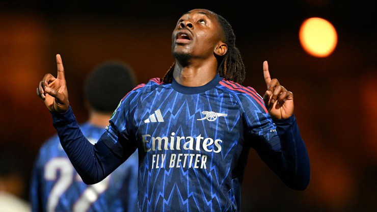 Eze ăn mừng&nbsp;bàn thắng đầu tiên trong màu áo&nbsp;Arsenal