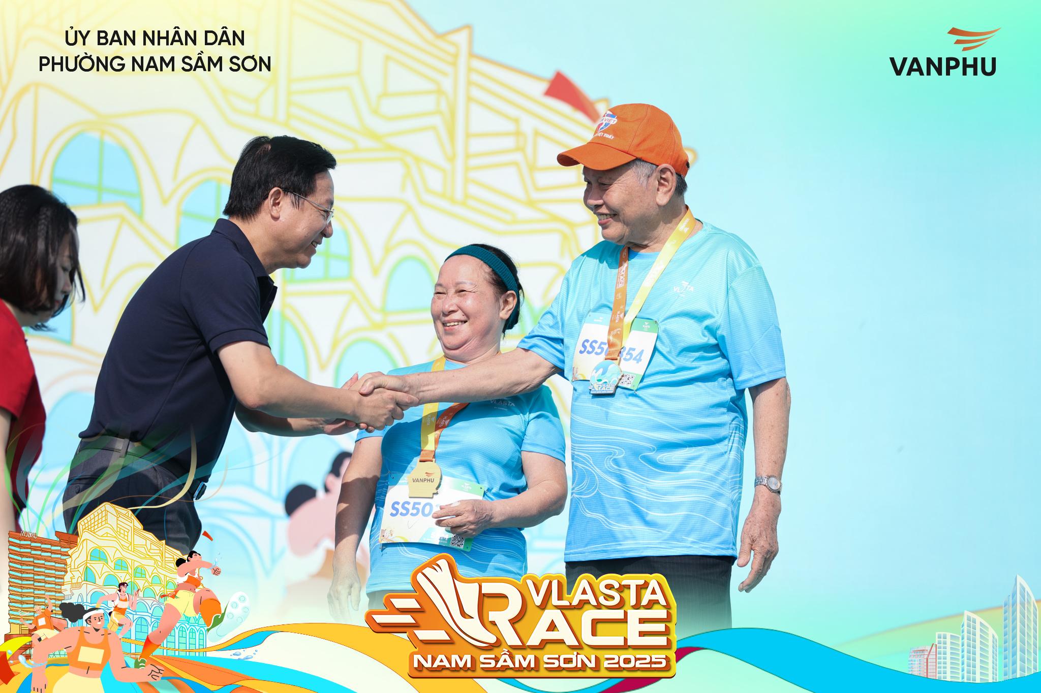 Sự hiện diện của hai vận động viên lớn tuổi nhất tại Vlasta Race Nam Sầm Sơn đã chứng minh tuổi tác không phải là rào cản trong thể thao.