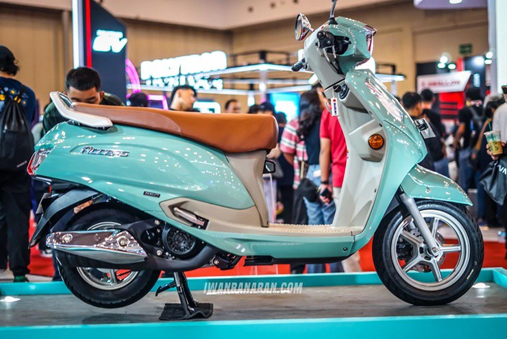 Xe ga giá rẻ mới của Suzuki trang bị quá xịn, thách thức Honda Lead - 1