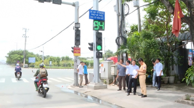 Cơ quan chức năng khảo sát vị trí đưa AI vào phục vụ điều chỉnh đèn giao thông.