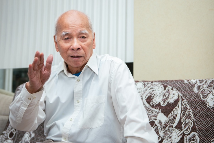 GS.TS Phạm Duy Hiển, nguyên Viện trưởng Viện Nghiên cứu hạt nhân Đà Lạt, chia sẻ với VnExpress về quá trình khôi phục lò. Ảnh: Phùng Tiên