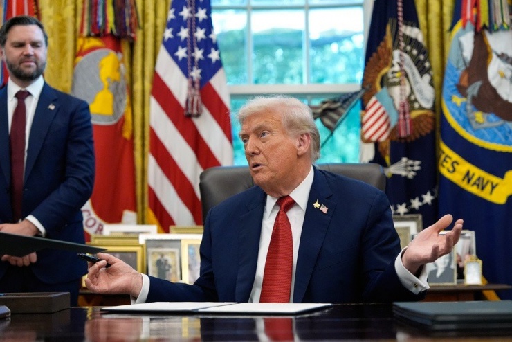 Tổng thống Mỹ Donald Trump tại Nhà Trắng, ngày 25/9. (Ảnh: AP)