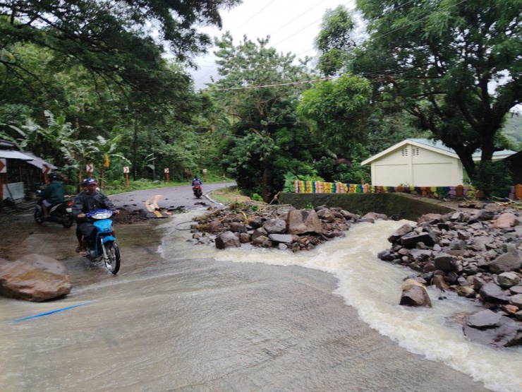 Trường tiểu học Palarao ở Barangay Palarao thuộc thị trấn Leyte, tỉnh Leyte chịu thiệt hại nặng nề do bão. Ảnh: Rappler