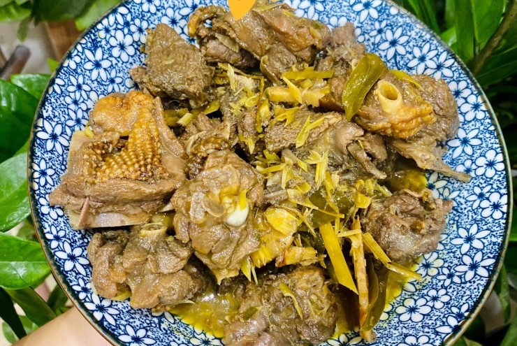 Mát trời nấu thịt ngan giả cầy theo cách này, ngon miễn chê