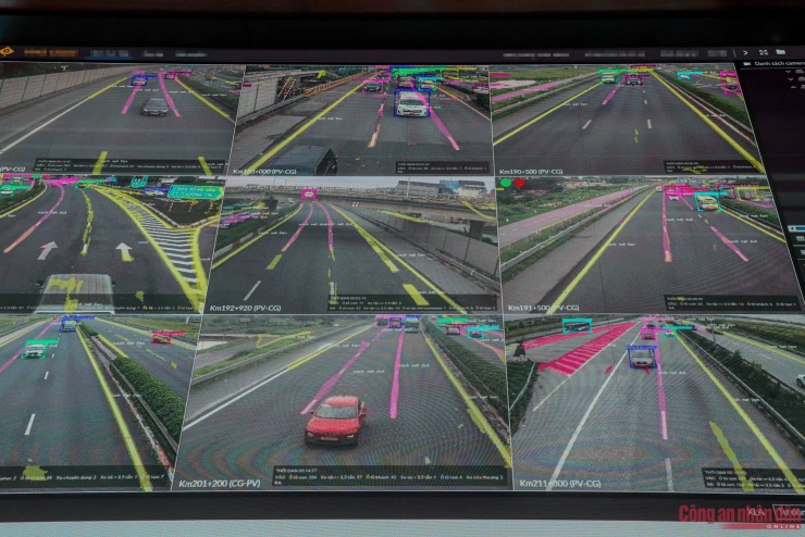 Dữ liệu hình ảnh và video được hệ thống ghi lại được chuyển ngay về Trung tâm Thông tin chỉ huy của Cục CSGT. Sau khi đối chiếu với cơ sở dữ liệu đăng ký xe và dữ liệu dân cư, thông báo vi phạm sẽ được gửi trực tiếp đến chủ phương tiện thông qua ứng dụng đảm bảo quy trình xử lý nhanh chóng, minh bạch và thuận tiện.
