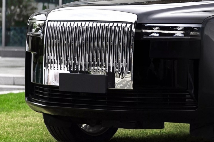 Tập đoàn Trung Quốc ra mắt mẫu xe "nhái" Rolls-Royce Cullinan gây tranh cãi - 10
