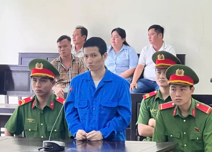 Bị cáo Nguyễn Minh Luân tại phiên tòa xét xử. Ảnh: CTV