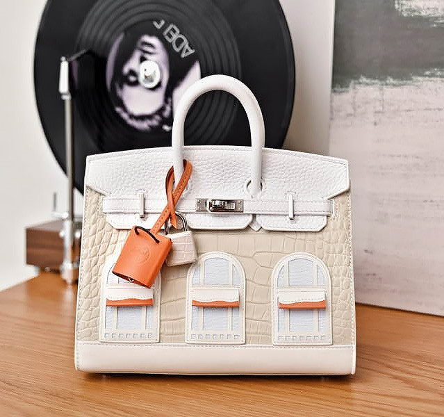 Thiết kế Hermes Snow Faubourg Birkin đáng giá cả gia tài.