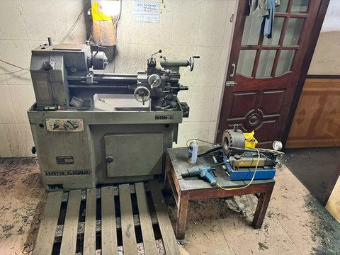 Máy móc, dụng cụ chế tạo súng