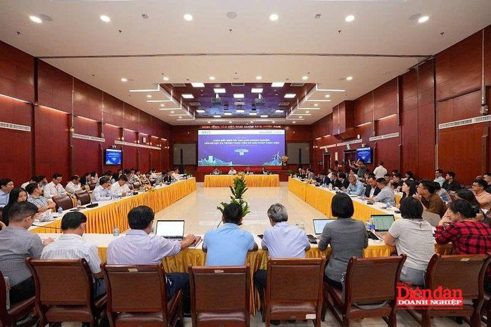 Toàn cảnh diễn đàn "Thúc đẩy điện tái tạo cho doanh nghiệp: Vấn đề đặt ra trong thực tiễn và giải pháp thực hiện"