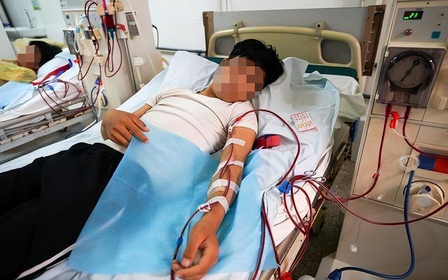 Bất ngờ &#39;thủ phạm&#39; khiến người đàn ông 42 tuổi nhập viện vì bệnh thận lại chính là loại rau được nhiều người Việt yêu thích - 1