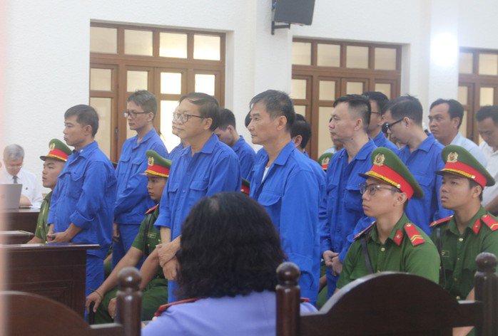 Các bị cáo nghe tuyên án