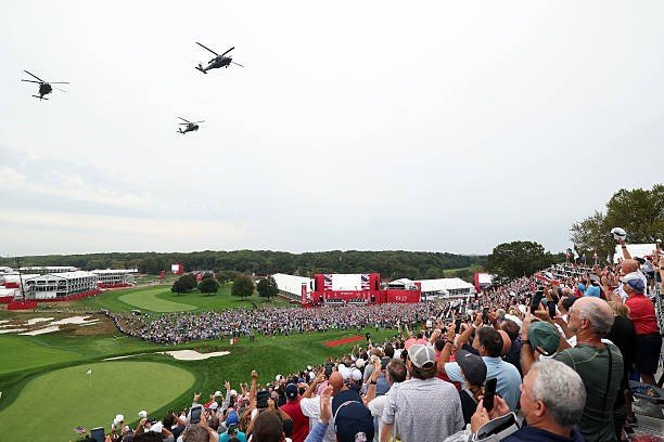 Ryder Cup năm nay chứng kiến tuyển Mỹ
quyết tâm bảo vệ danh hiệu trên sân nhà, sau thất bại tại Marco
Simone Golf & Country Club (Rome) năm 2023.