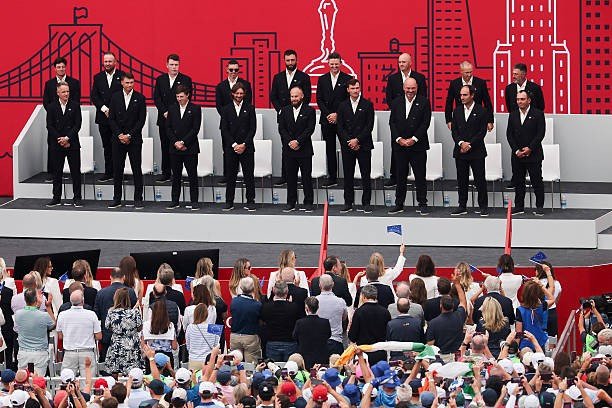 Dàn WAGs tuyển Mỹ và châu Âu đọ phong cách thời trang tại lễ khai mạc Ryder Cup - 11