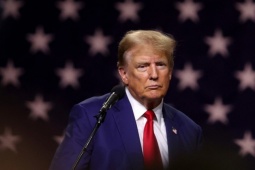 Tuyên bố mới của ông Trump sau khi gọi Nga là "hổ giấy"