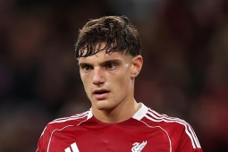 Liverpool đón tin dữ: "Truyền nhân Van Dijk" nghỉ 1 năm, Slot tuyên bố cứng