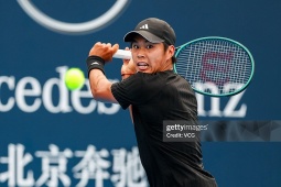 Tennis đỉnh cao ở châu Á: Sao gốc Việt thắng vang đội, Medvedev hạ đẹp Norrie