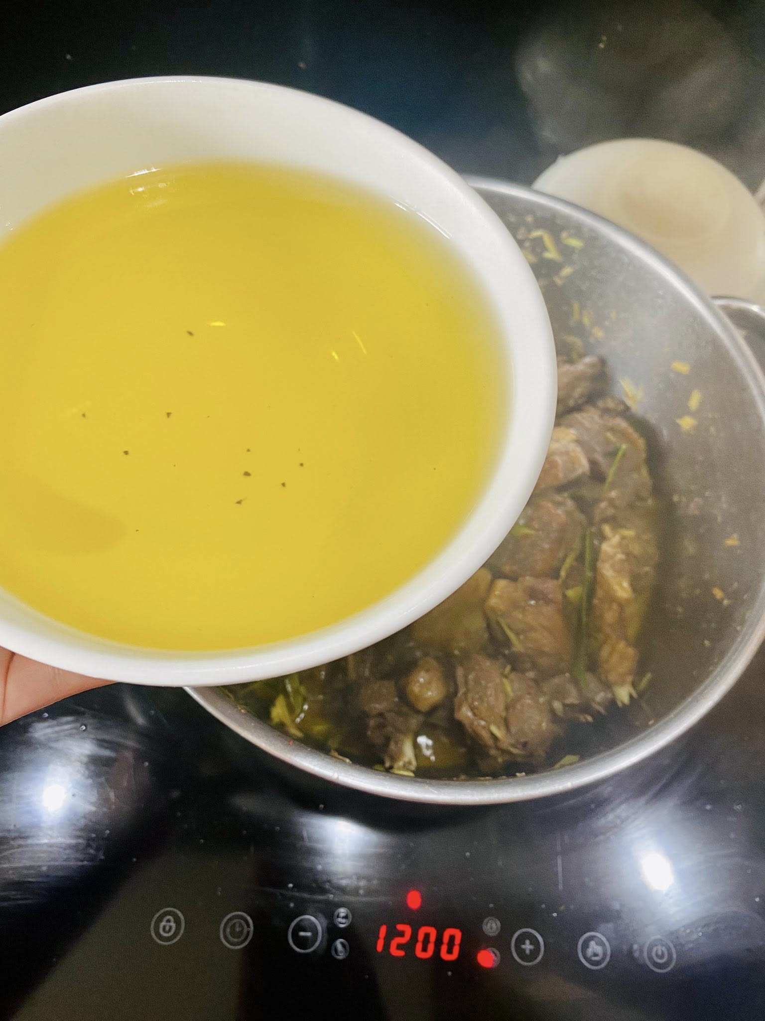 Mát trời nấu thịt ngan giả cầy theo cách này, ngon miễn chê - 3