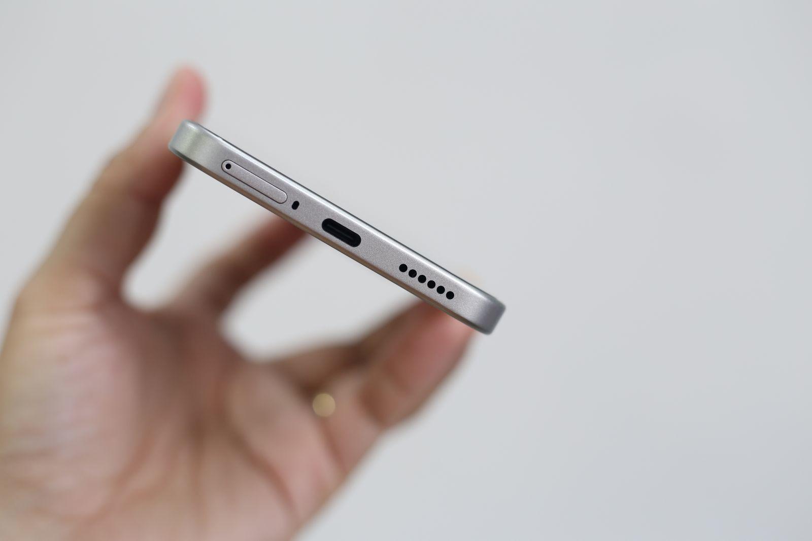 Xiaomi 15T sử dụng vi xử lý Dimensity 8400-Ultra tiến trình 4nm. hỗ trợ LPDDR5X + UFS 4.1, kết hợp hệ thống tản nhiệt Xiaomi 3D IceLoop.
