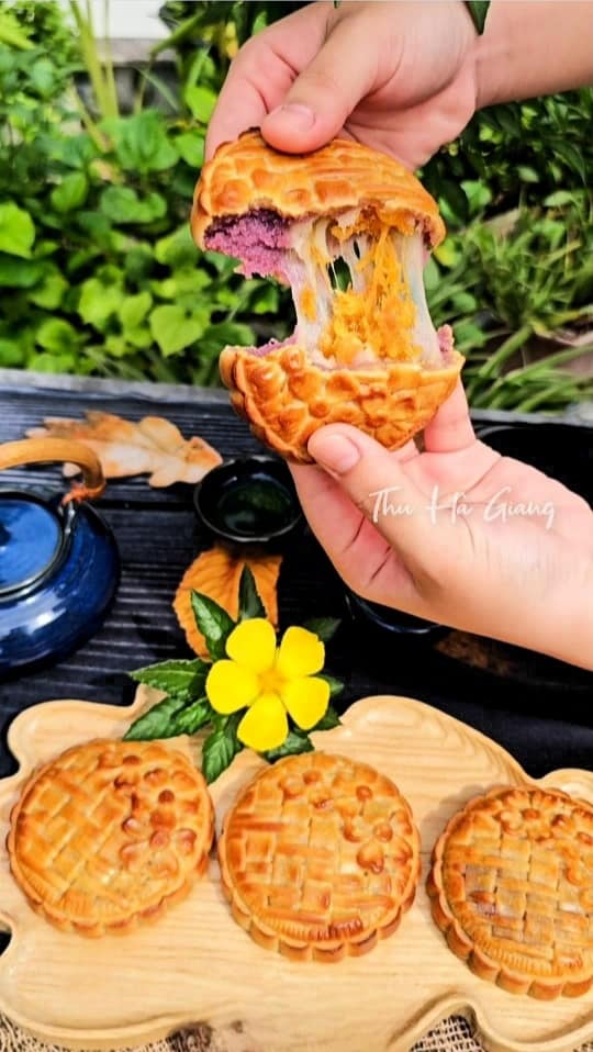 Mochi dẻo có thể kéo sợi khiến ăn ăn thử cũng thích thú!