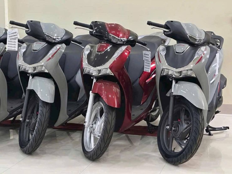 Giá vua tay ga Honda SH160i cuối tháng 9/2025, giảm nhẹ - 1