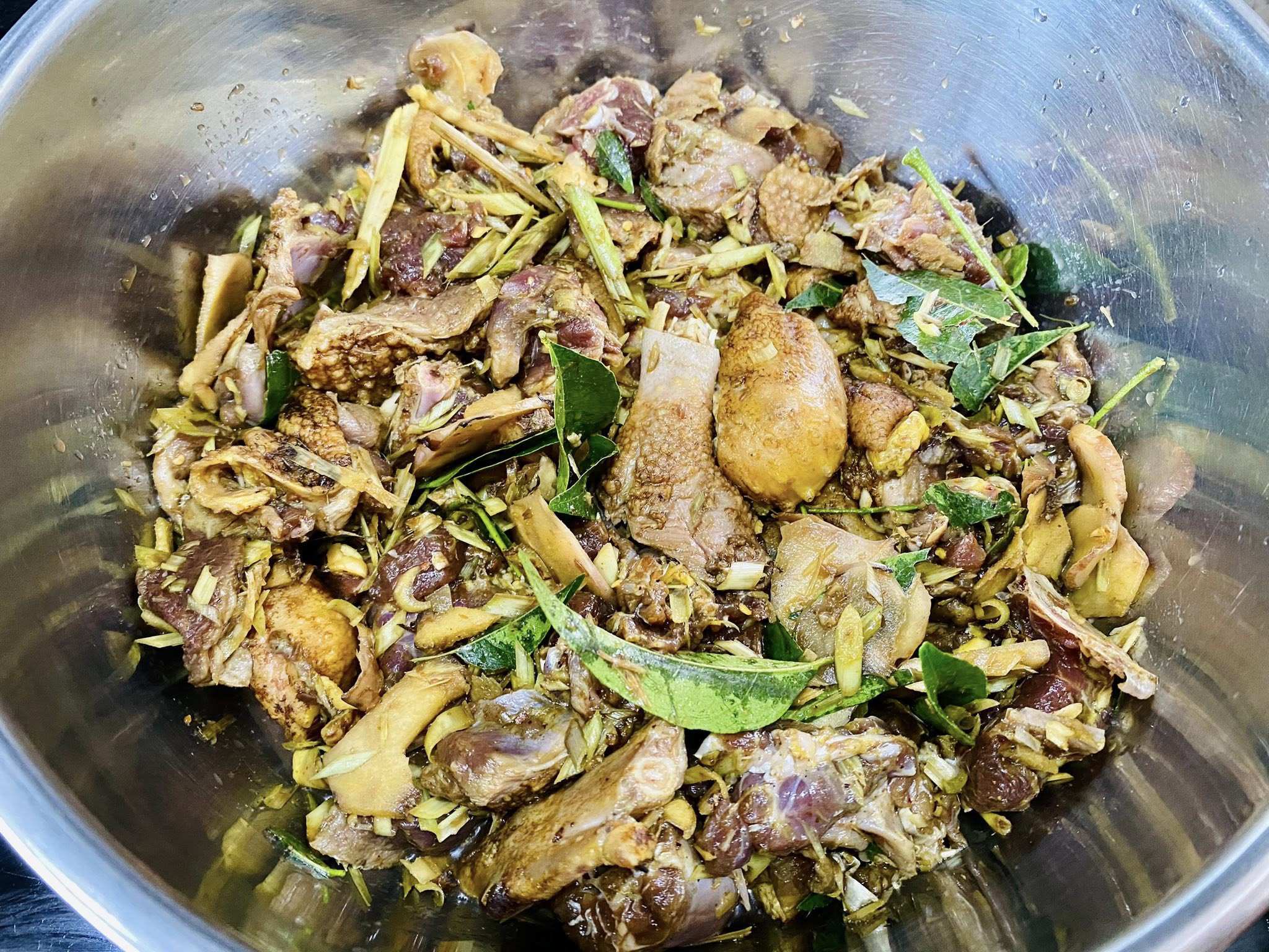 Mát trời nấu thịt ngan giả cầy theo cách này, ngon miễn chê - 2