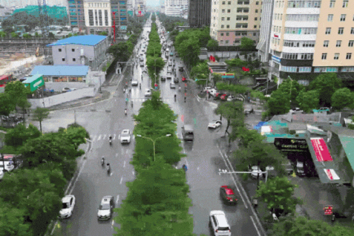 Tin tức trong ngày - Hà Nội: Camera AI giám sát, người đi đường vẫn 'hồn nhiên' vượt đèn đỏ, leo vỉa hè