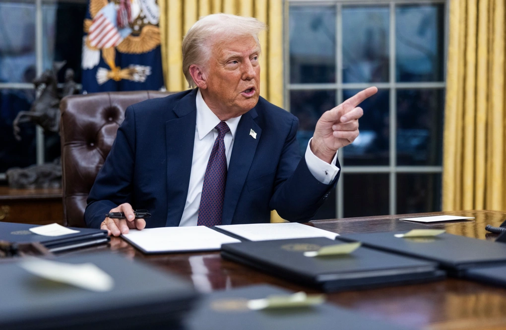 Ông Trump lại tuyên bố áp thuế 100% với mặt hàng này - 1