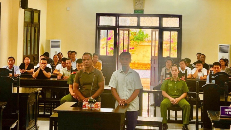 Hai cựu cán bộ công an lĩnh án treo vì để phạm nhân bỏ trốn.