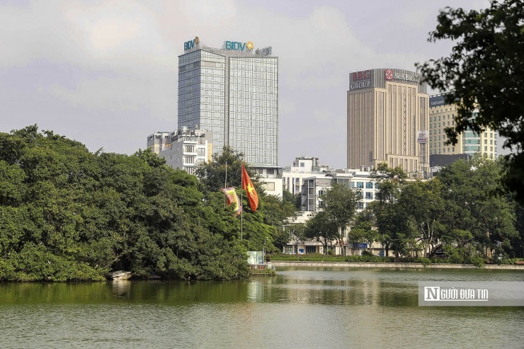 Đối với phân kỳ 2, phường Hoàn Kiếm cho biết, sẽ thực hiện bằng dự án riêng theo phương án quy hoạch, kiến trúc được cấp có thẩm quyền thẩm định, phê duyệt phù hợp quy định, với định hướng của quy hoạch được duyệt.