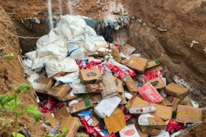 Buộc tiêu hủy hơn 5,3 tấn thịt gà, thịt lợn và thịt bò đông lạnh nhập lậu