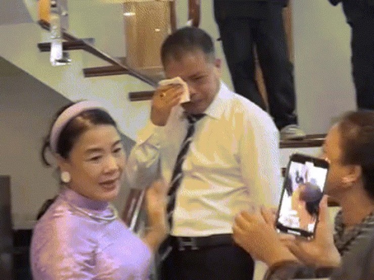 Con gái lấy chồng cách nhà 500m, ông bố ở Thanh Hóa khóc không ngừng