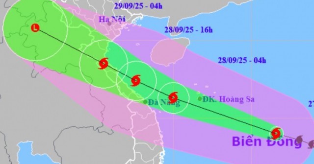 Bão số 10 Bualoi giật cấp 15, sóng biển cao 8-1...