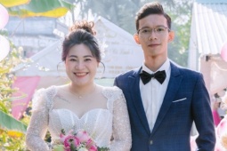Bạn trẻ - Cuộc sống - Được dìu đỡ qua biến cố, người phụ nữ Cà Mau quyết cưới chàng trai kém 11 tuổi