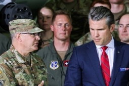 Thế giới - Lầu Năm Góc triệu tướng lĩnh về Mỹ họp khẩn: Bất thường?