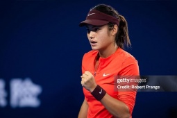 Hấp dẫn tennis China & Japan Open: Mỹ nhân Raducanu thắng dễ, Osaka nhọc nhằn đoạt vé đi tiếp