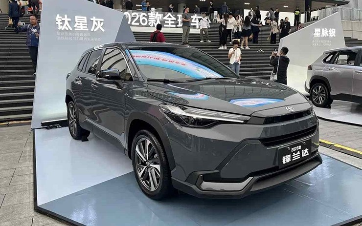"Bản sao" của Toyota Corolla Cross ra mắt bản nâng cấp mới - 2