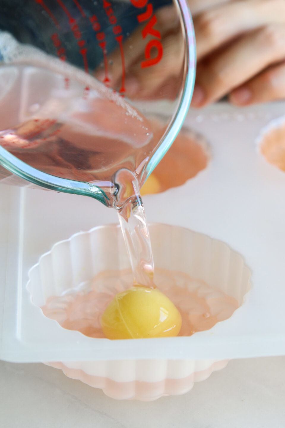 Cách làm bánh trung thu rau câu siêu dễ, đẹp như mua ngoài tiệm - 4