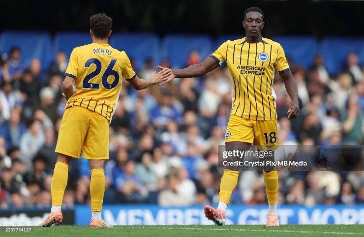 Chelsea thua ngược trên sân nhà