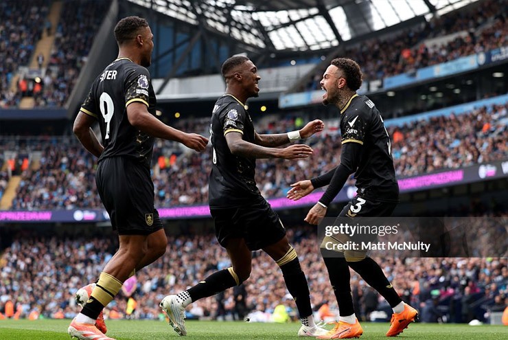 Sự vỡ òa Anthony 