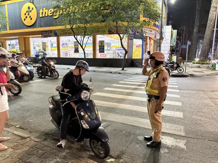 Theo Luật sư, về các hành vi vi phạm được áp dụng và danh mục công việc cụ thể, cần quy định phù hợp với từng lĩnh vực để mang tính răn đe. Ảnh: TN