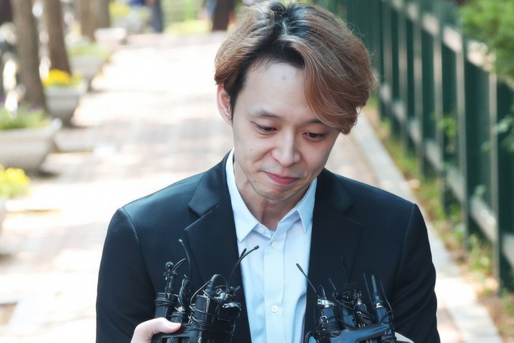 Park Yoo Chun xin lỗi khán giả sau 68 ngày bị giam giữ vào năm 2019. Ảnh: Tư liệu