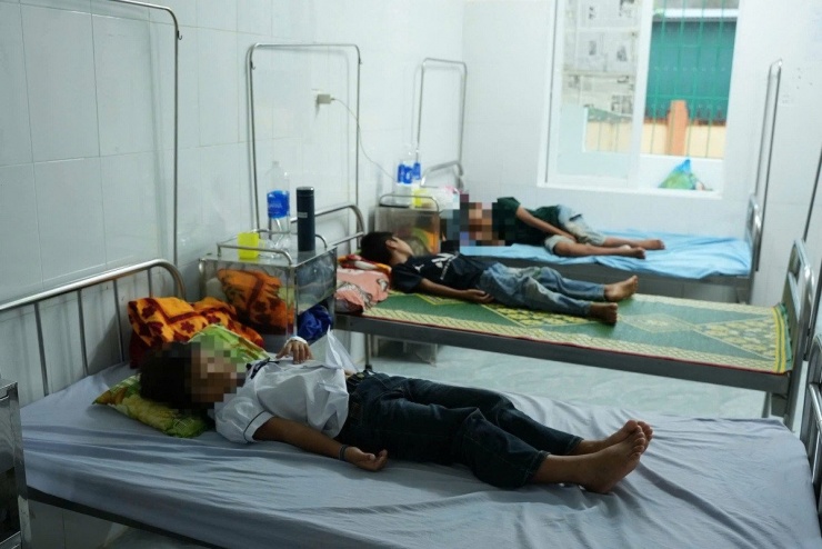 Sức khoẻ của các học sinh bị ngộ độc sau bữa sáng tại Trường Phổ thông Dân tộc bán trú Tiểu học Kim Thủy đã tạm ổn. Ảnh: CTV