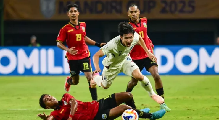 Bóng đá Đông Timor không thể cãi lệnh trừng phạt của FIFA khi bị phát hiện giấy khai sinh giả. Ảnh: CCT.